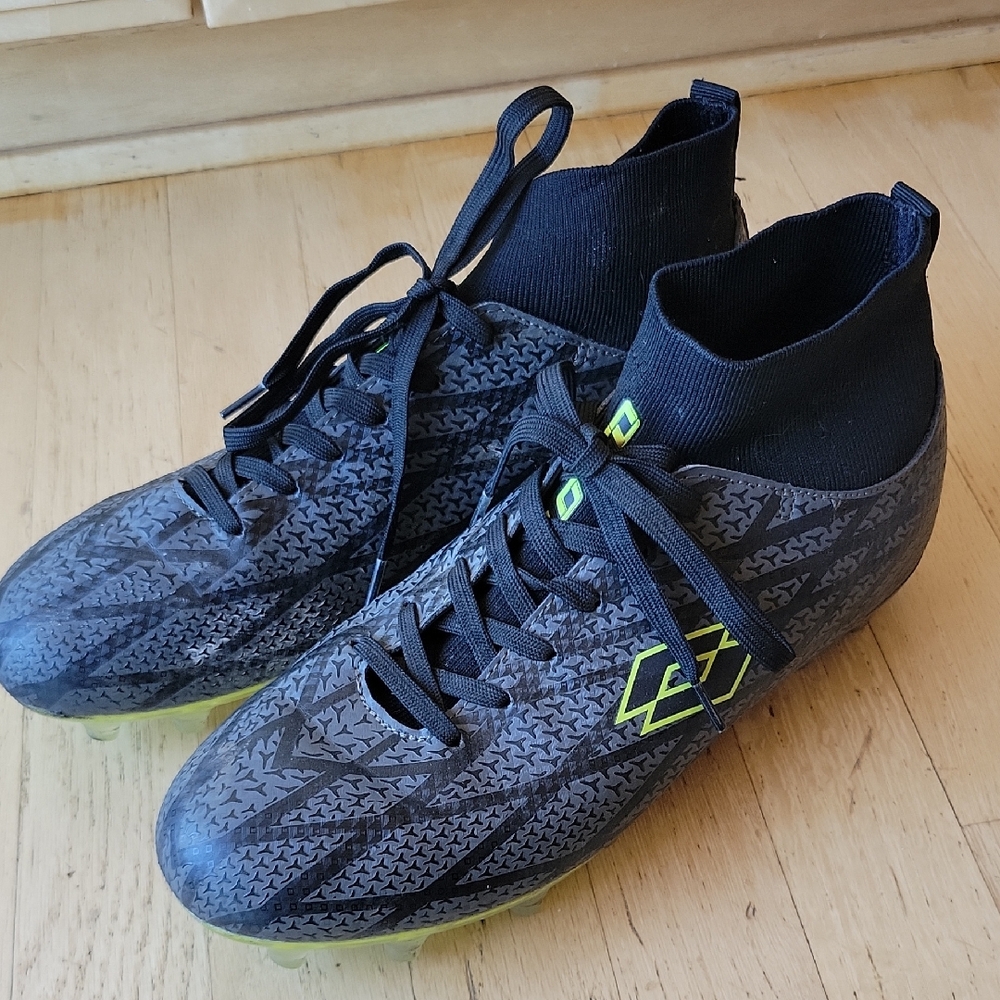 Lotto Charcoal Cleats with Lime Highlights
